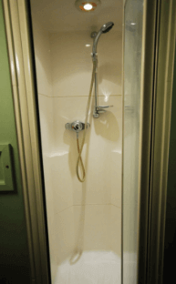 Compact Shower